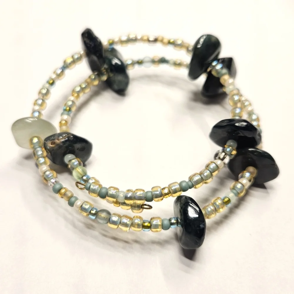 Green Stone Beaded Memory Bracelet